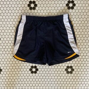 NIKE Women's Sportswear Sz M Color-Block Shorts With Pockets Inner Drawstring